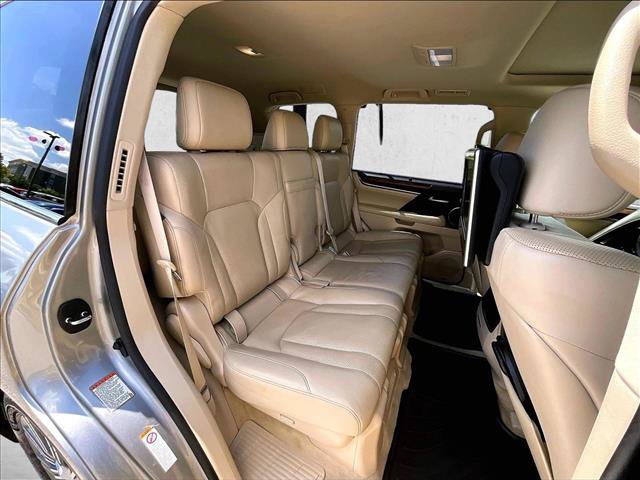 Used 2017 Lexus LX 570 4WD w/ Luxury Package image 26