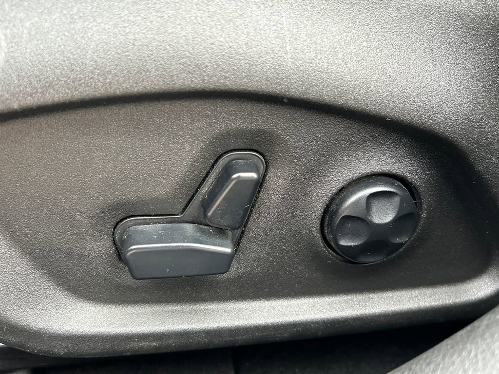 Used 2015 Jeep Renegade Trailhawk w/ Premium Leather Group image 17