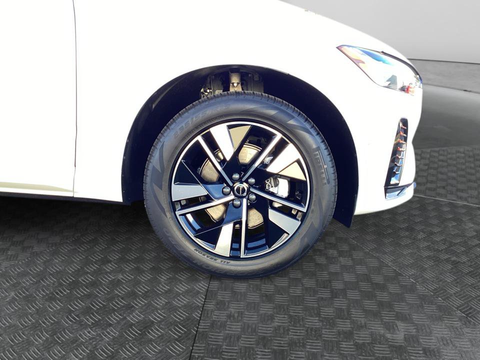 New 2027 Volvo XC60 B5 Plus AWD/4WD image 25