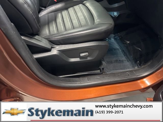 Used 2017 Ford Edge SEL w/ Equipment Group 201A image 21