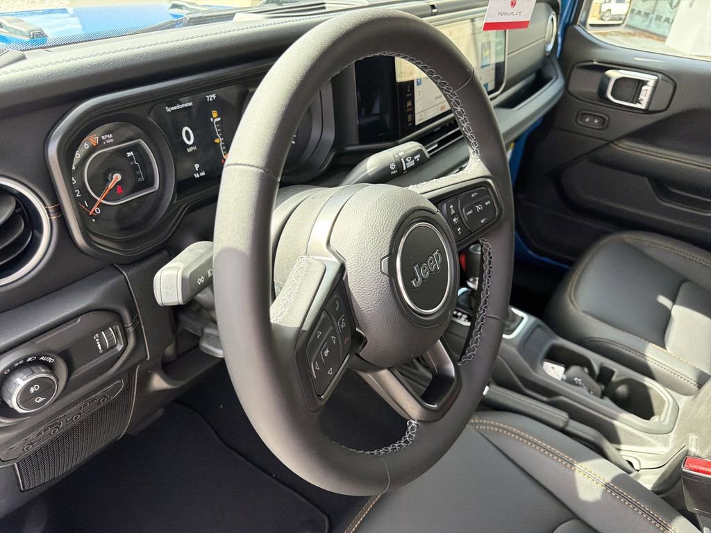 New 2026 Jeep Gladiator Sahara image 11