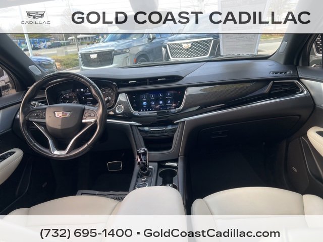 Used 2023 Cadillac XT6 Sport w/ Technology Package image 10