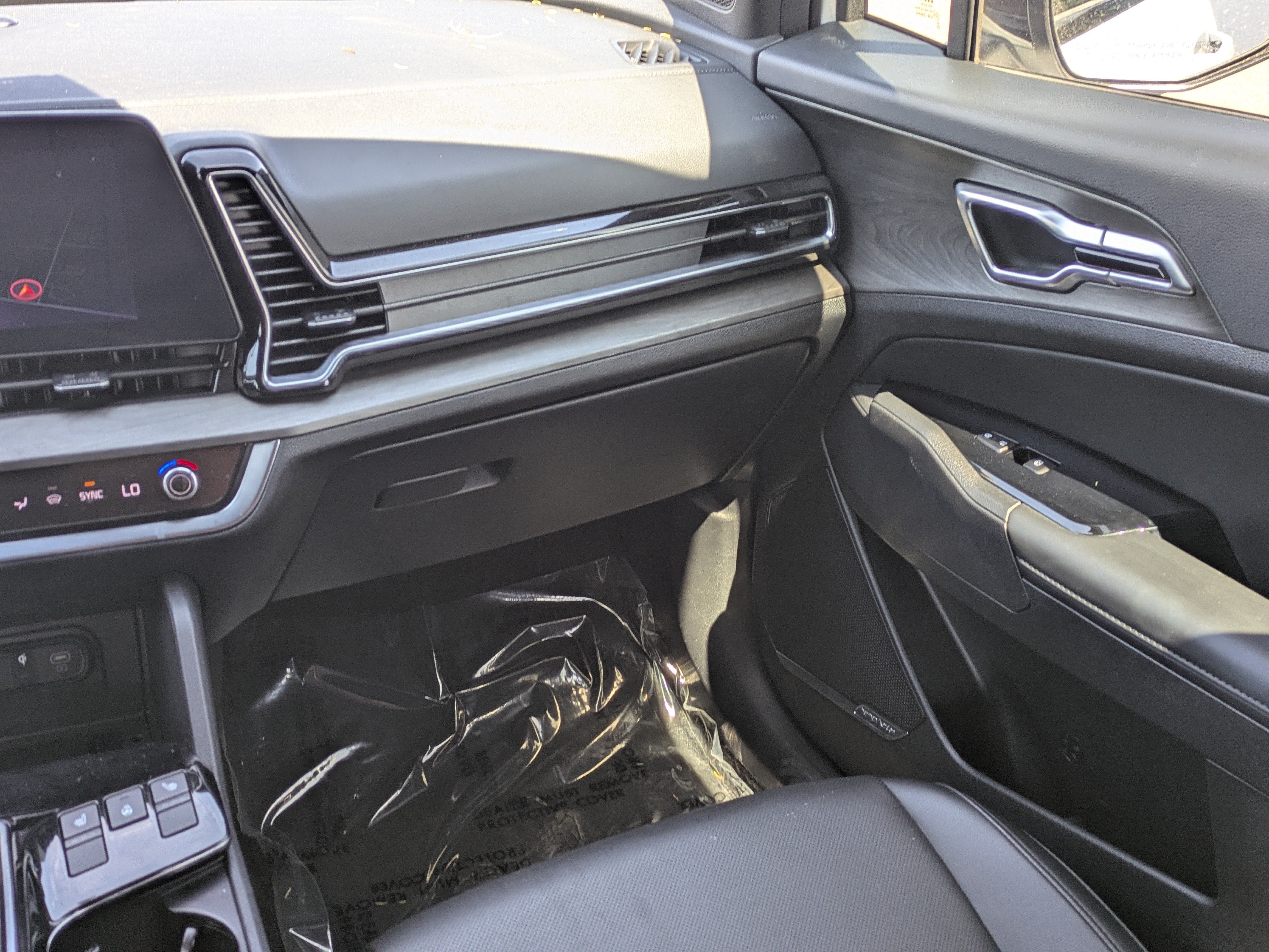 Certified 2025 Kia Sportage X-Pro AWD/4WD image 18
