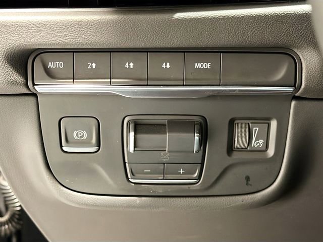 Certified 2025 Cadillac Escalade ESV Premium Luxury image 10