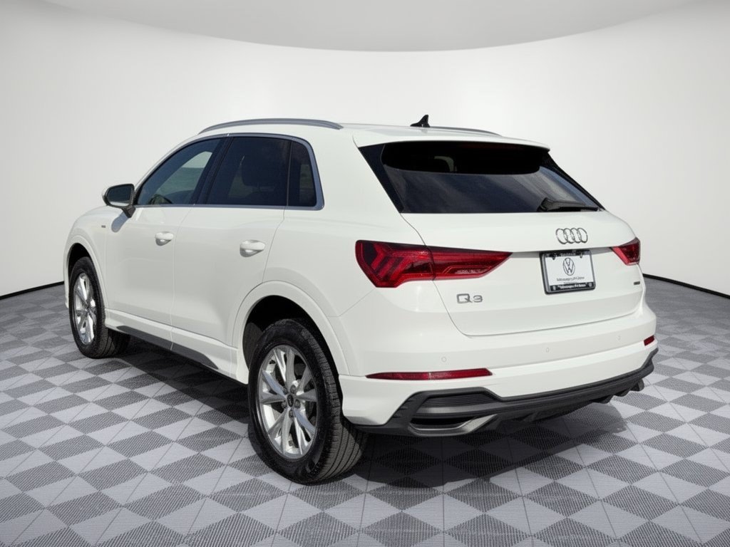 Used 2023 Audi Q3 2.0T Premium AWD/4WD image 3