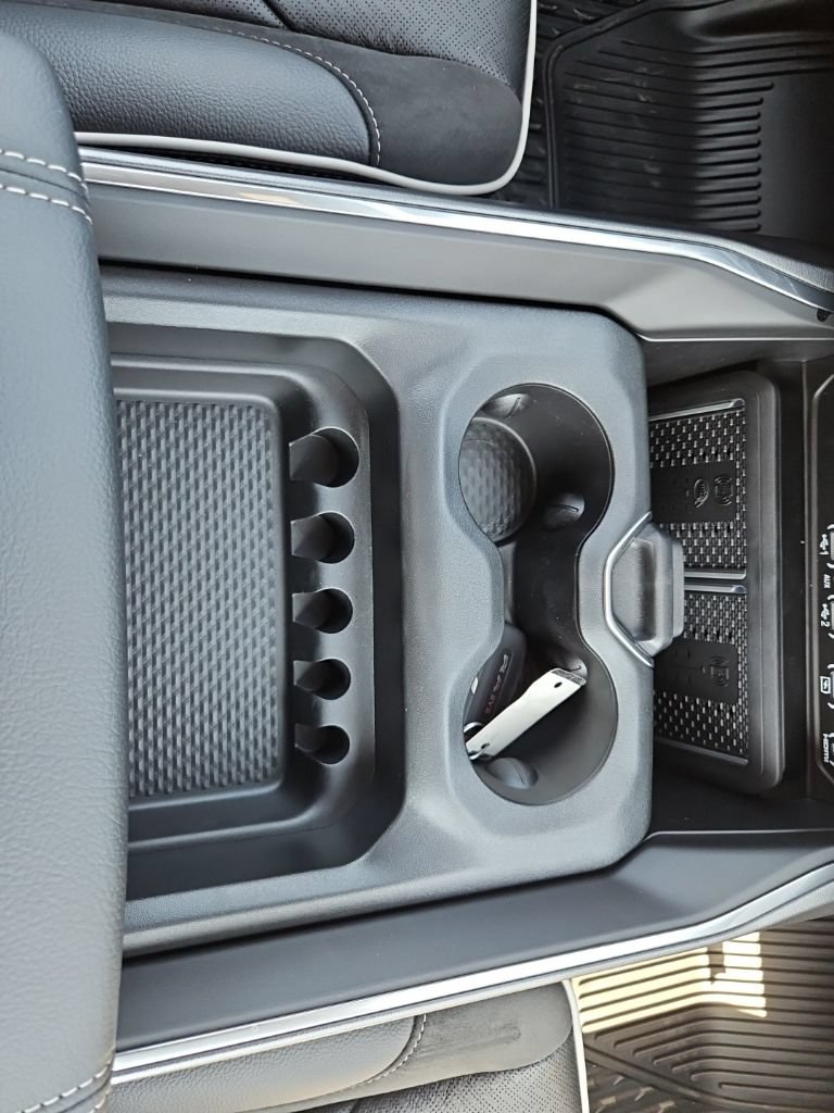 New 2026 RAM 1500 Laramie w/ Night Edition AWD/4WD image 31