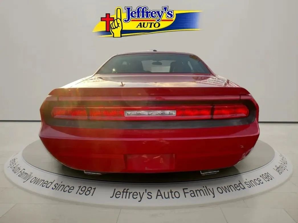 Used 2013 Dodge Challenger SXT w/ Super Sport Group image 10