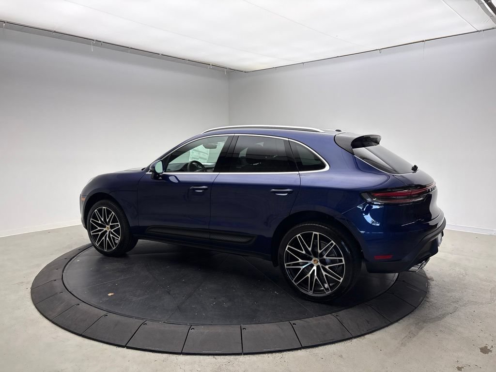 New 2026 Porsche Macan AWD/4WD image 3