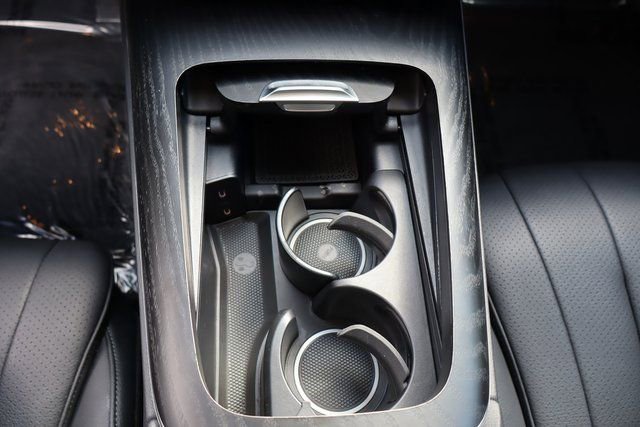 Used 2025 Mercedes-Benz E 350 4MATIC Sedan image 35