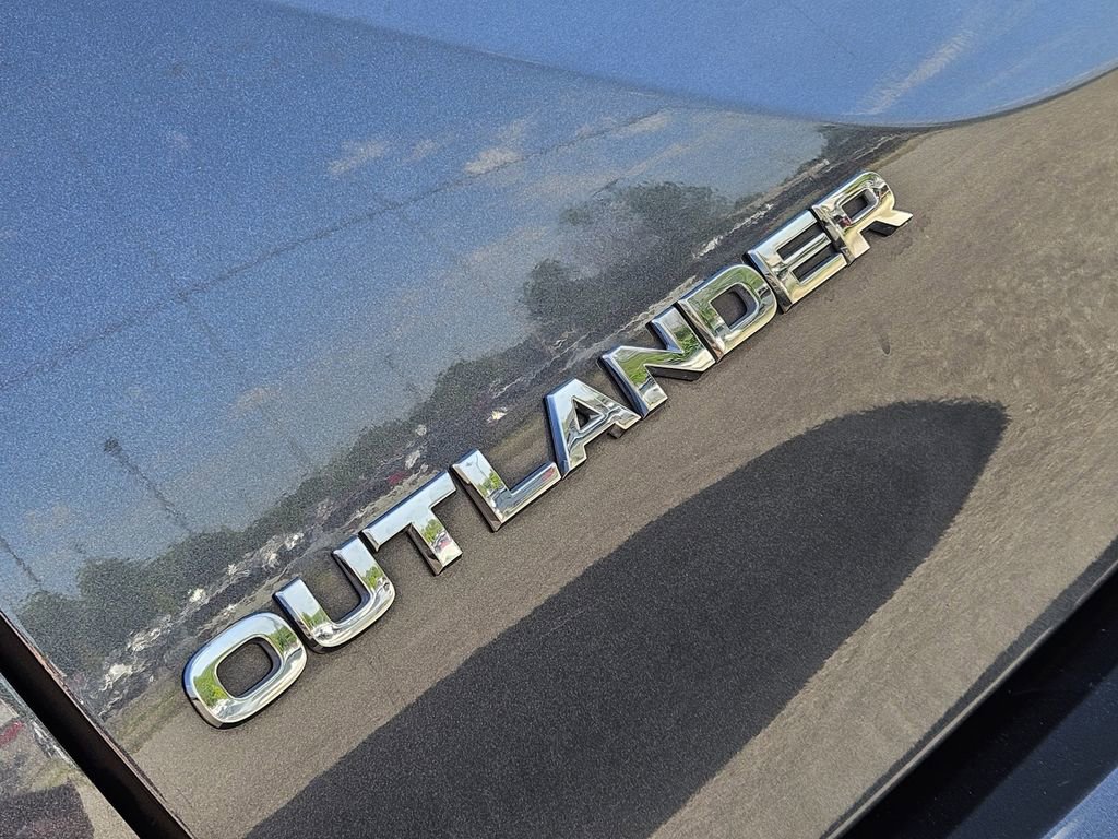 Used 2025 Mitsubishi Outlander SE AWD/4WD image 7