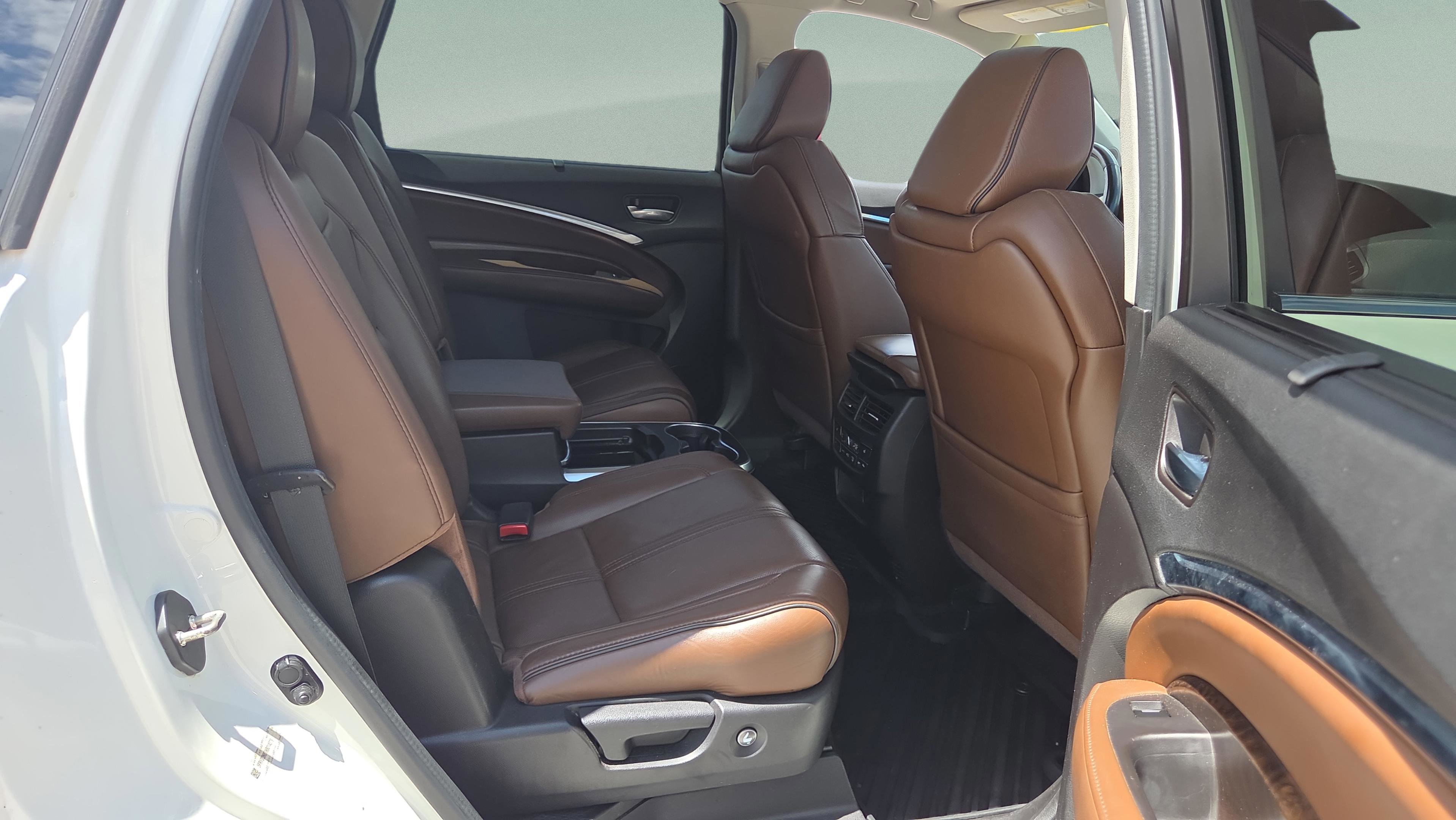 Used 2017 Acura MDX FWD w/ Advance Package image 16