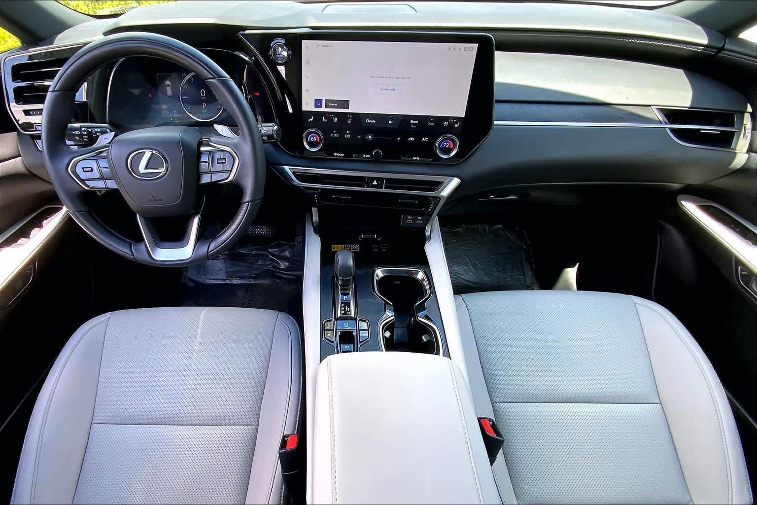 Certified 2024 Lexus RX 350 Premium w/ Cold Area Package AWD/4WD image 15
