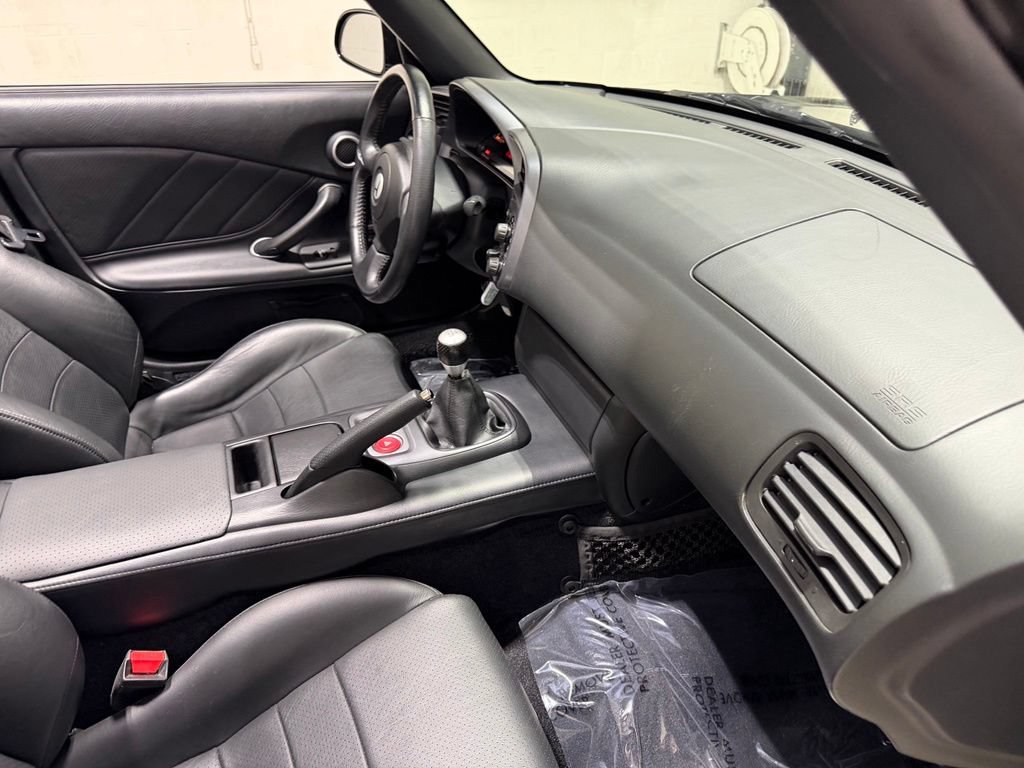 Used 2002 Honda S2000 image 37
