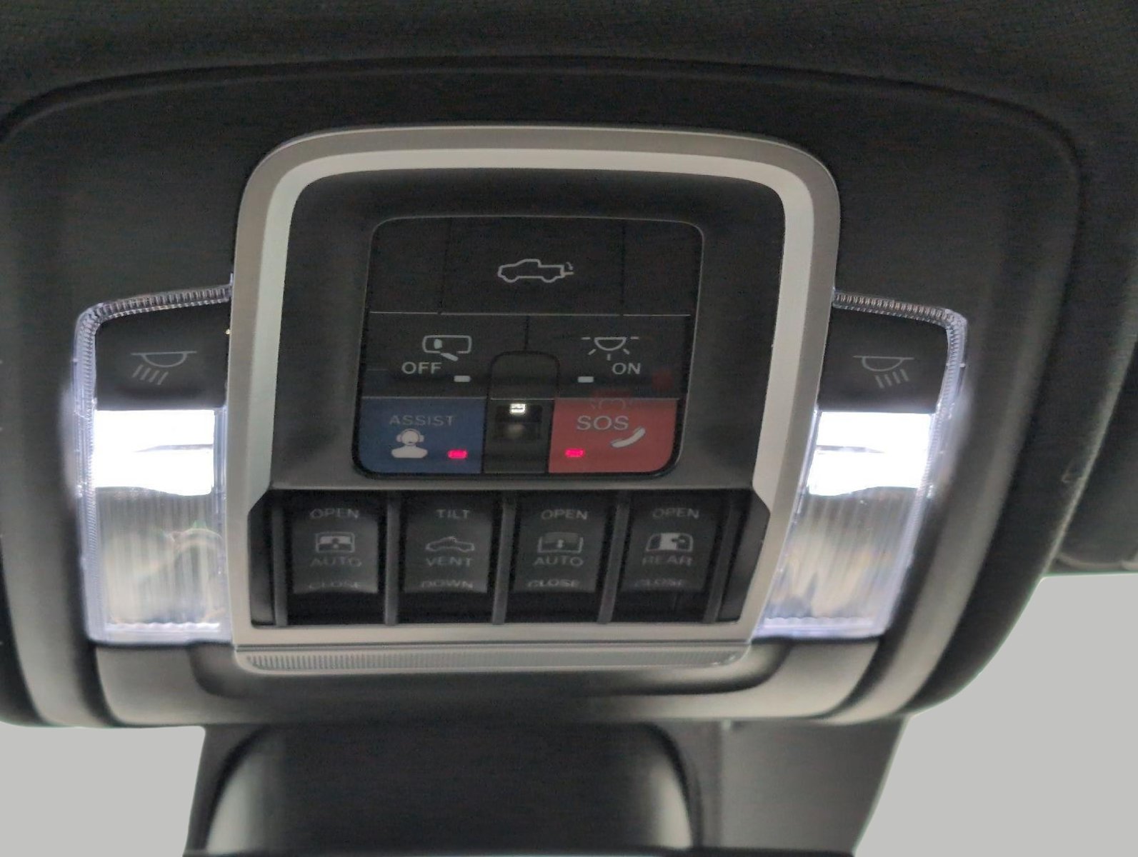 Used 2021 RAM 1500 Limited AWD/4WD image 18