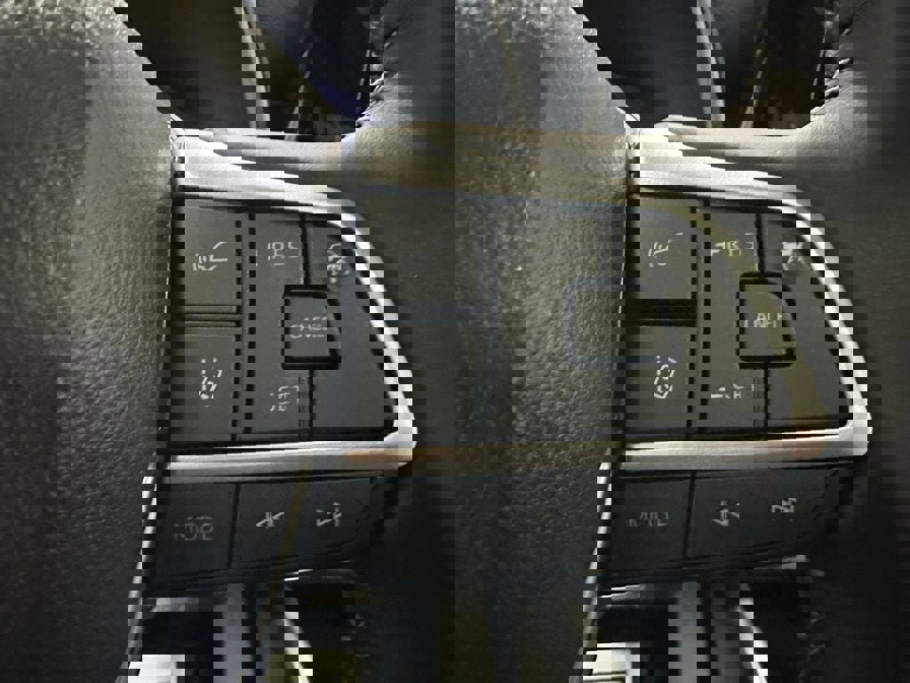 Used 2025 Toyota Highlander XSE image 20