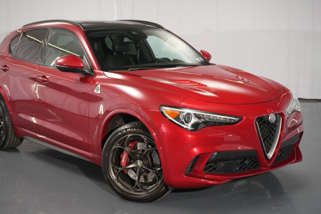 Used 2018 Alfa Romeo Stelvio Quadrifoglio w/ Driver Assist Dynamic Package image 13