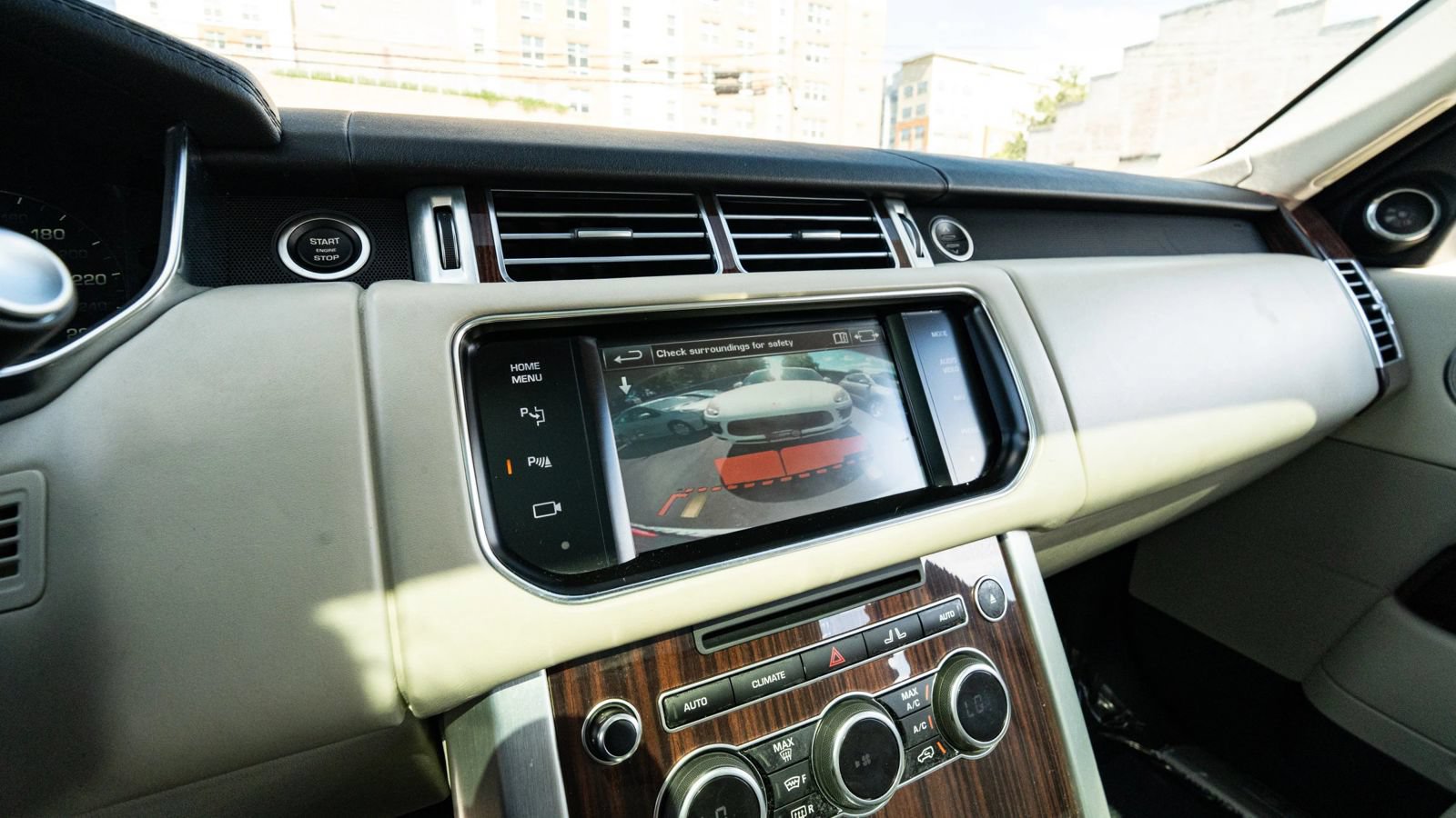 Used 2014 Land Rover Range Rover Supercharged AWD/4WD image 45