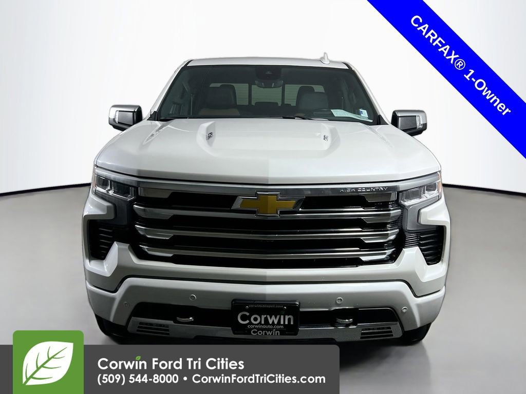 Used 2024 Chevrolet Silverado 1500 High Country w/ Technology Package image 4