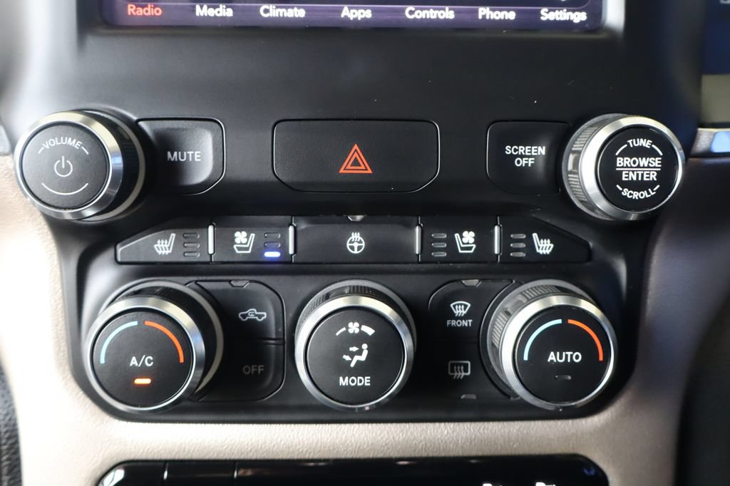 Used 2019 RAM 1500 Laramie AWD/4WD image 26