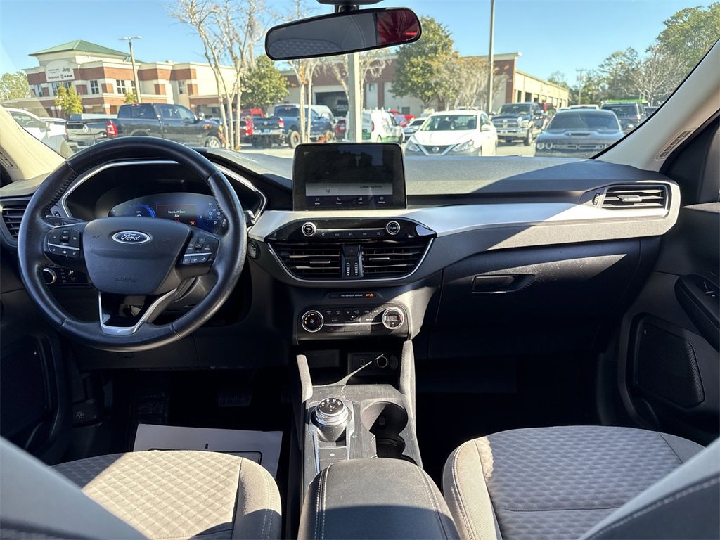 Used 2020 Ford Escape SE Sport image 21