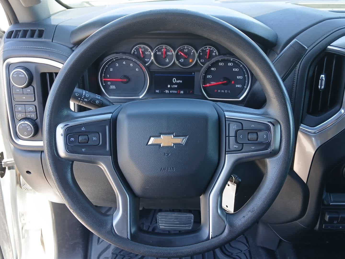 Used 2020 Chevrolet Silverado 2500 LT AWD/4WD image 27