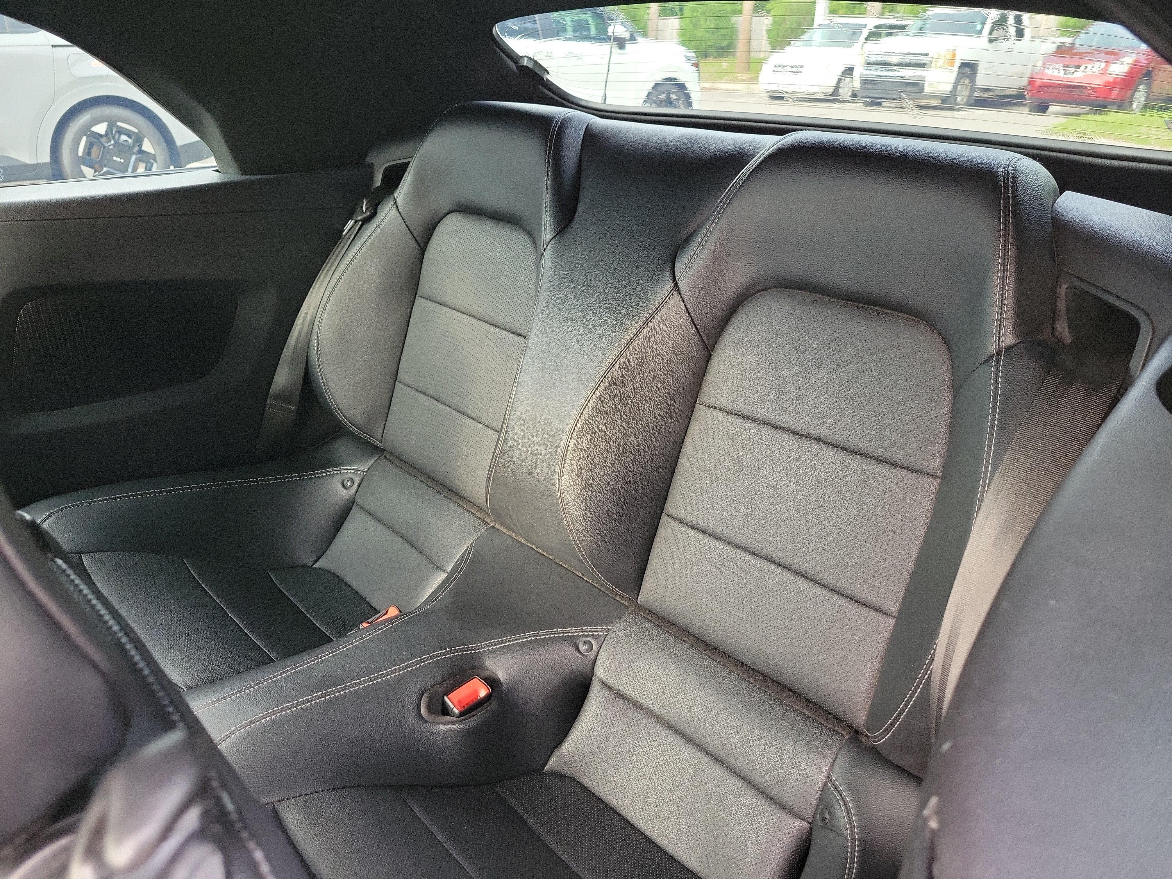 Used 2019 Ford Mustang GT Premium RWD image 9
