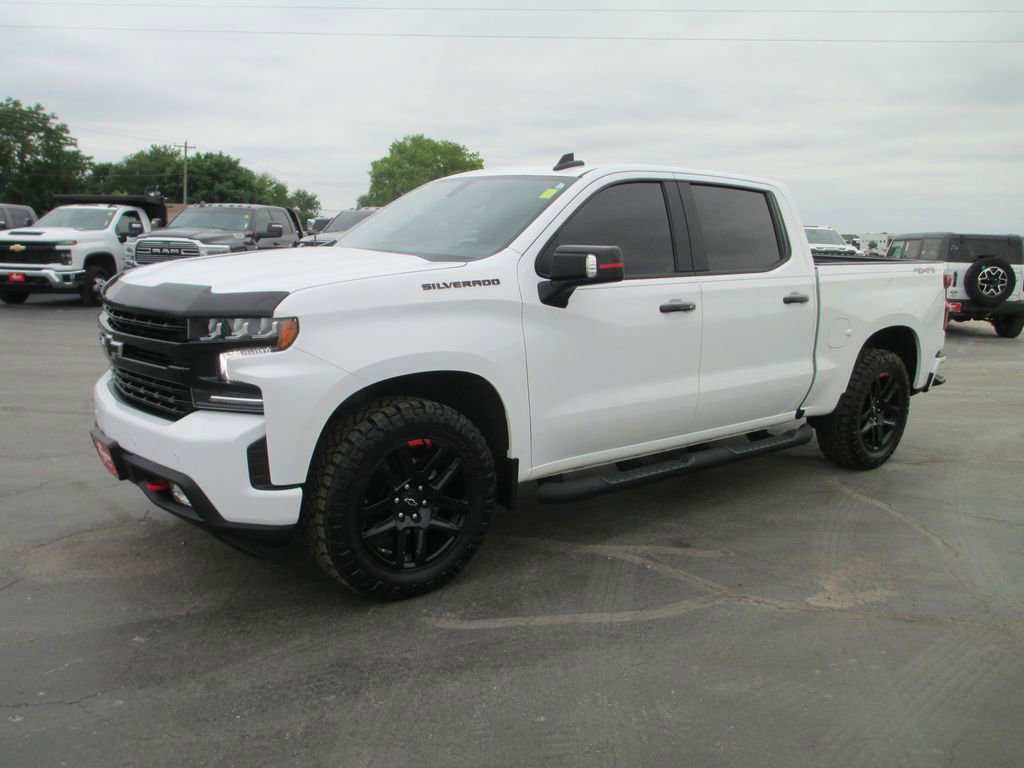 Used 2022 Chevrolet Silverado 1500 RST w/ Redline Edition AWD/4WD image 13