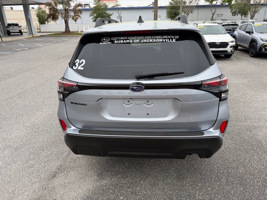 Used 2025 Subaru Forester Premium w/ Protection Package image 6