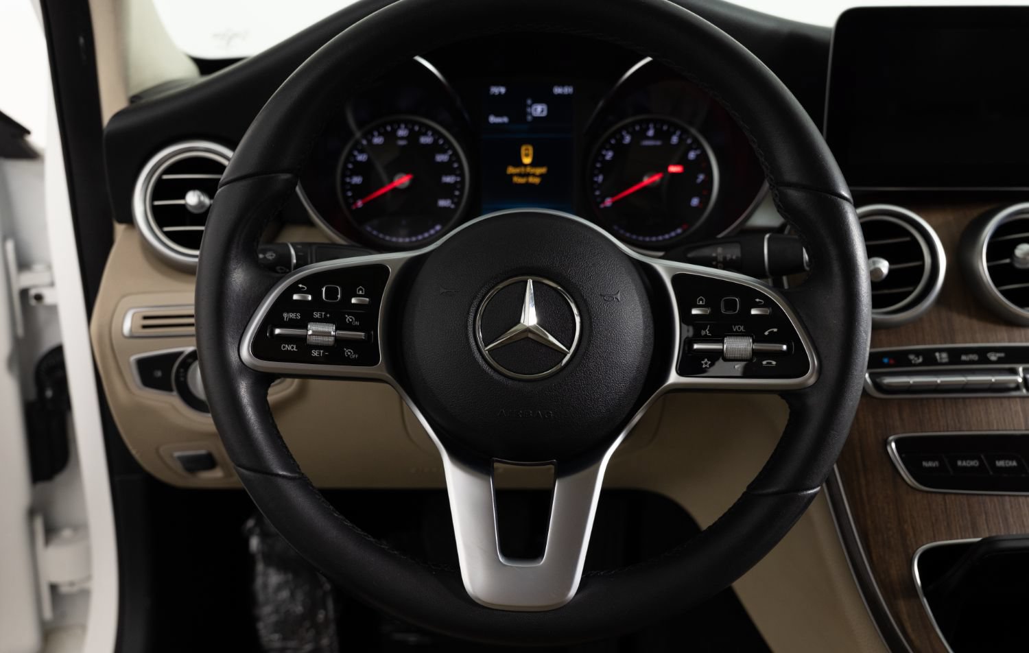 Used 2019 Mercedes-Benz C 300 Sedan image 30