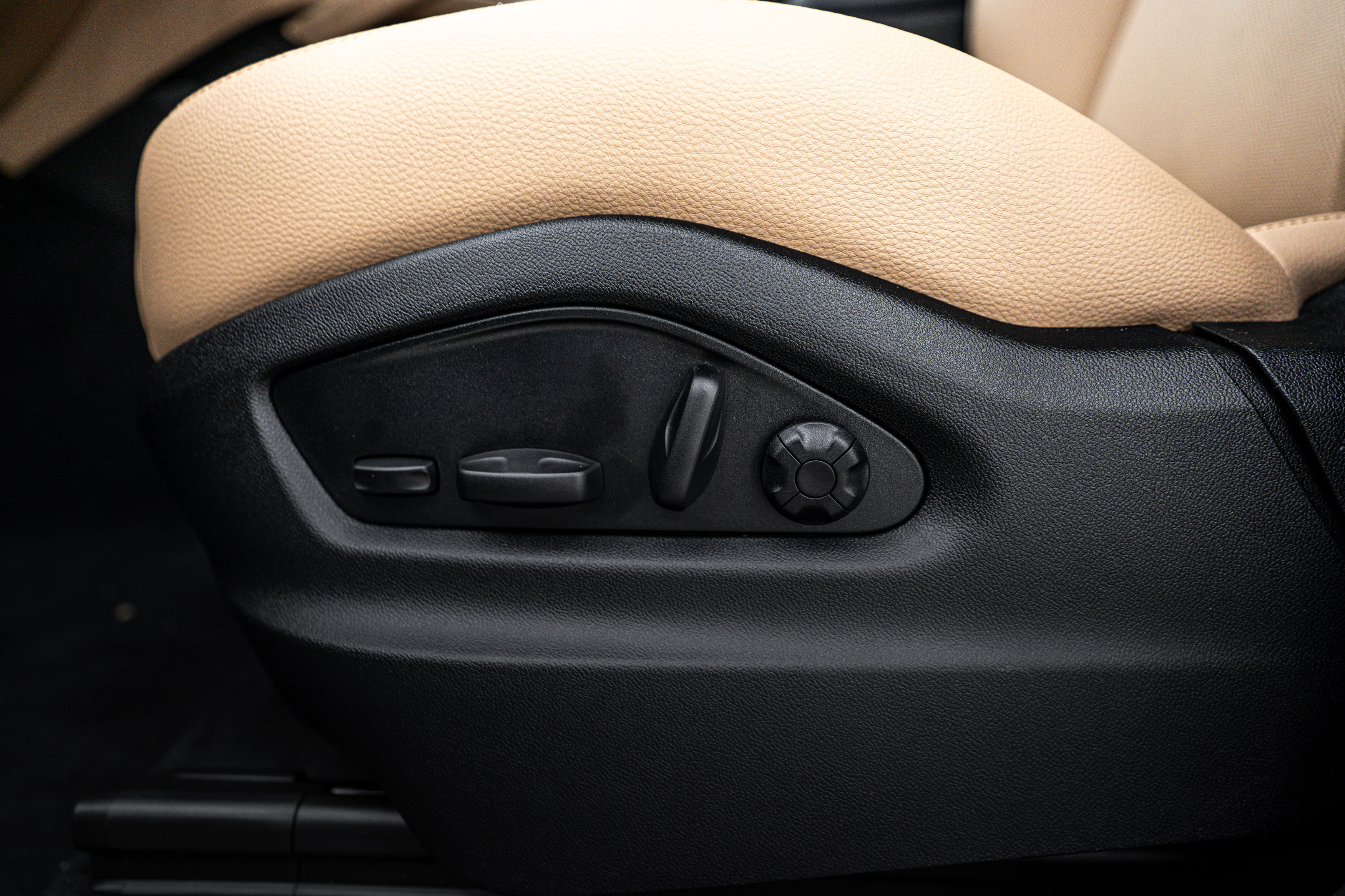 Certified 2026 Porsche Cayenne image 22