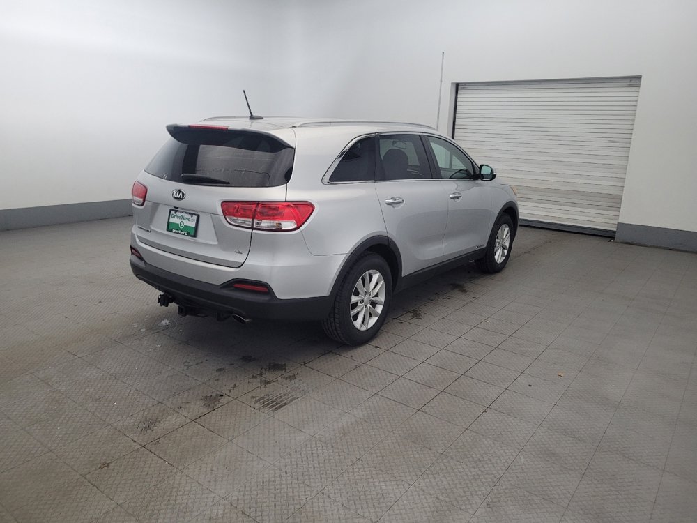 Used 2018 Kia Sorento LX AWD/4WD image 9