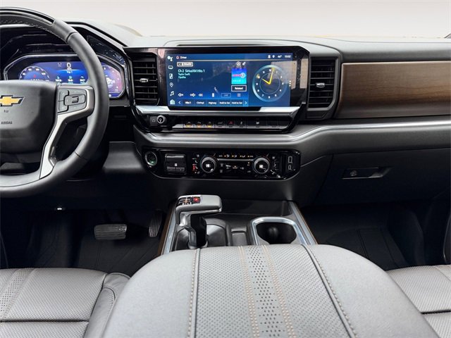 Used 2025 Chevrolet Silverado 1500 High Country image 10