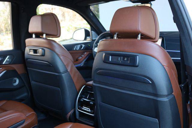 Used 2021 BMW ALPINA XB7 AWD/4WD image 24
