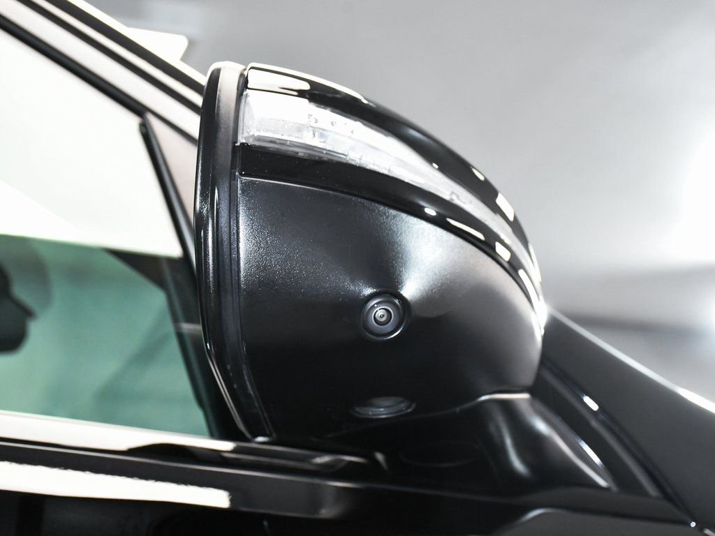 Used 2025 Mercedes-Benz GLE 450e GLE 450e w/ AMG Line Exterior image 73