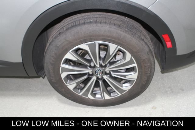 Used 2024 Buick Envision Preferred AWD/4WD image 11