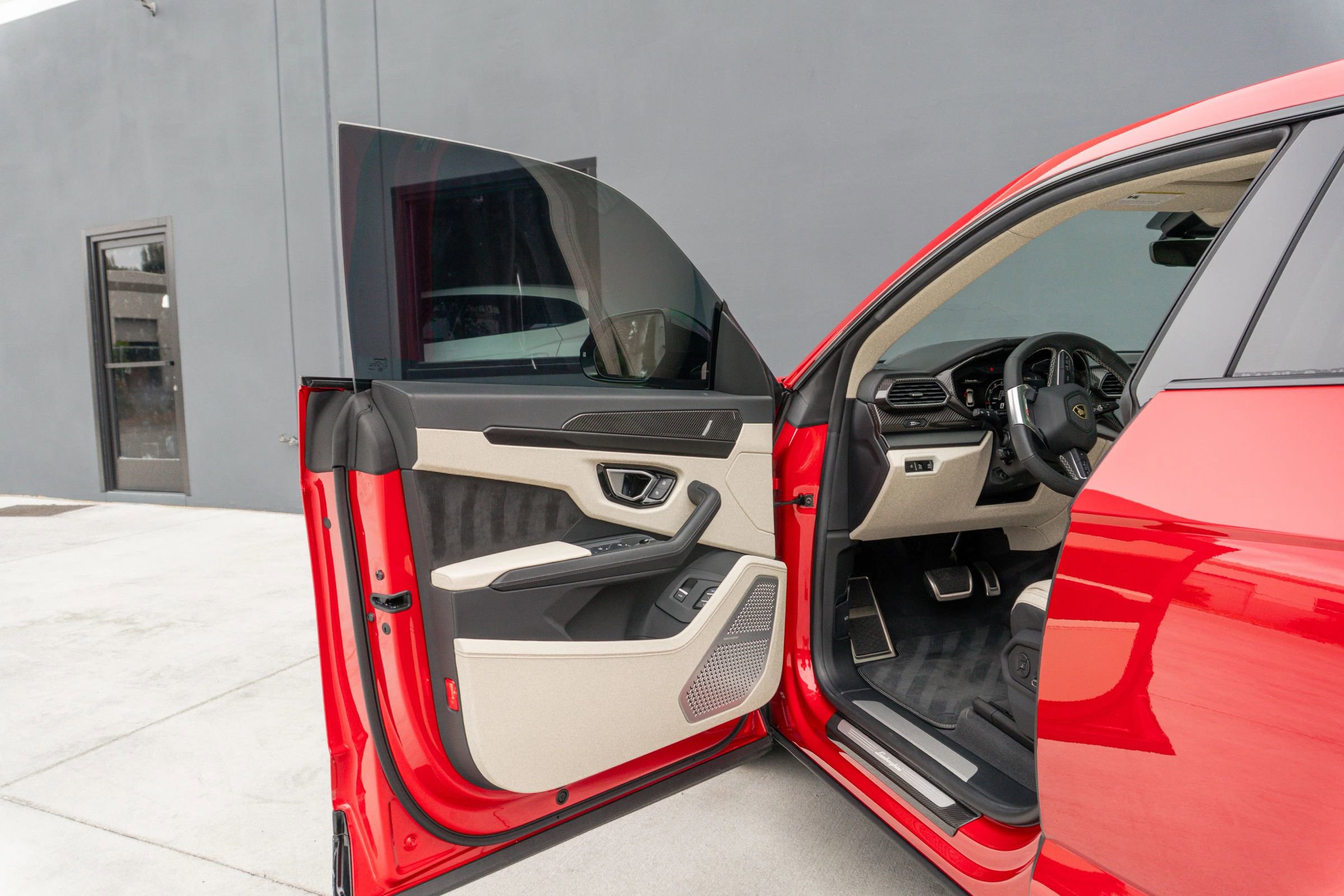 Used 2023 Lamborghini Urus S image 71