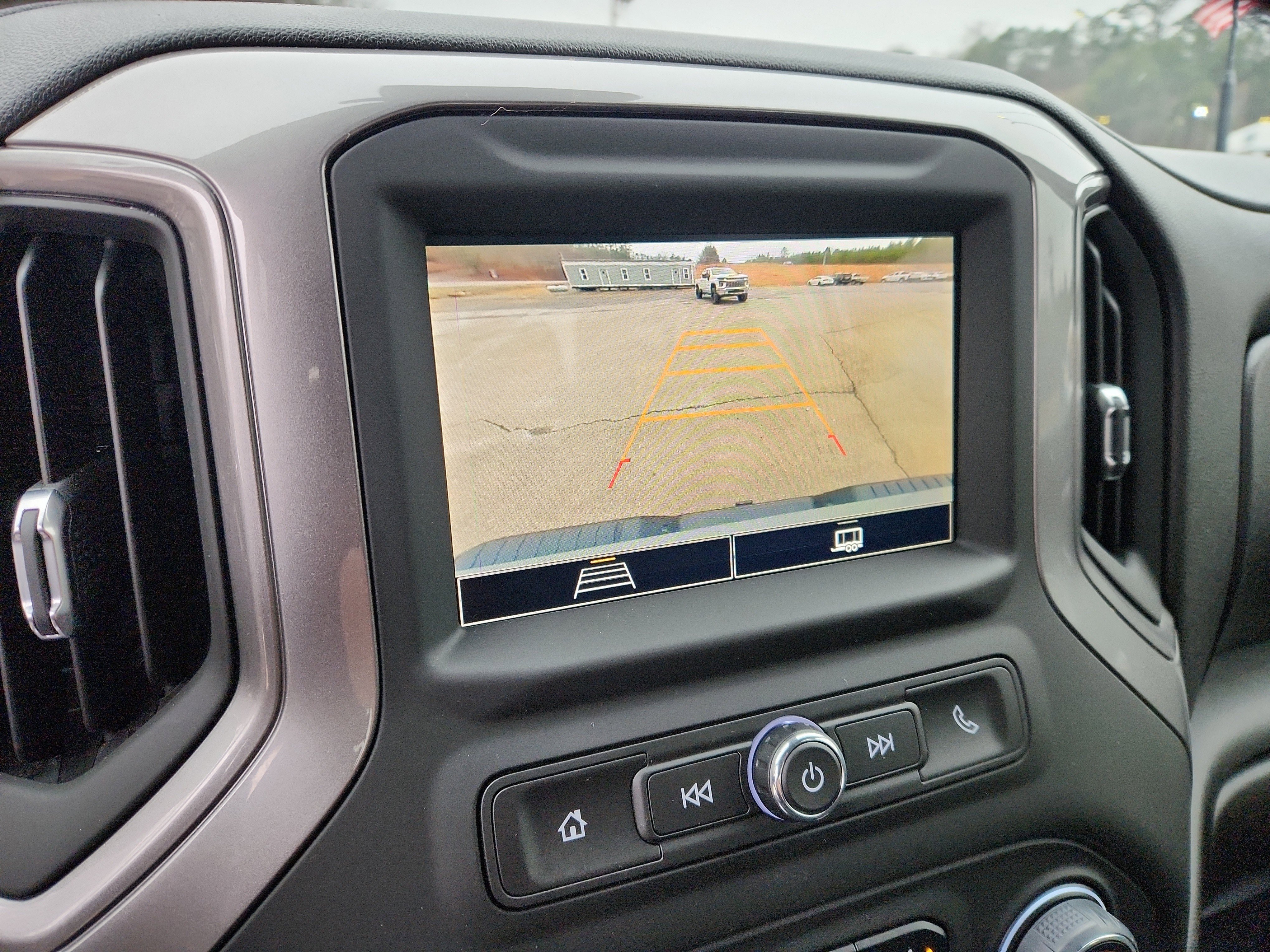 Used 2025 Chevrolet Silverado 2500 Custom w/ Custom Value Package image 26