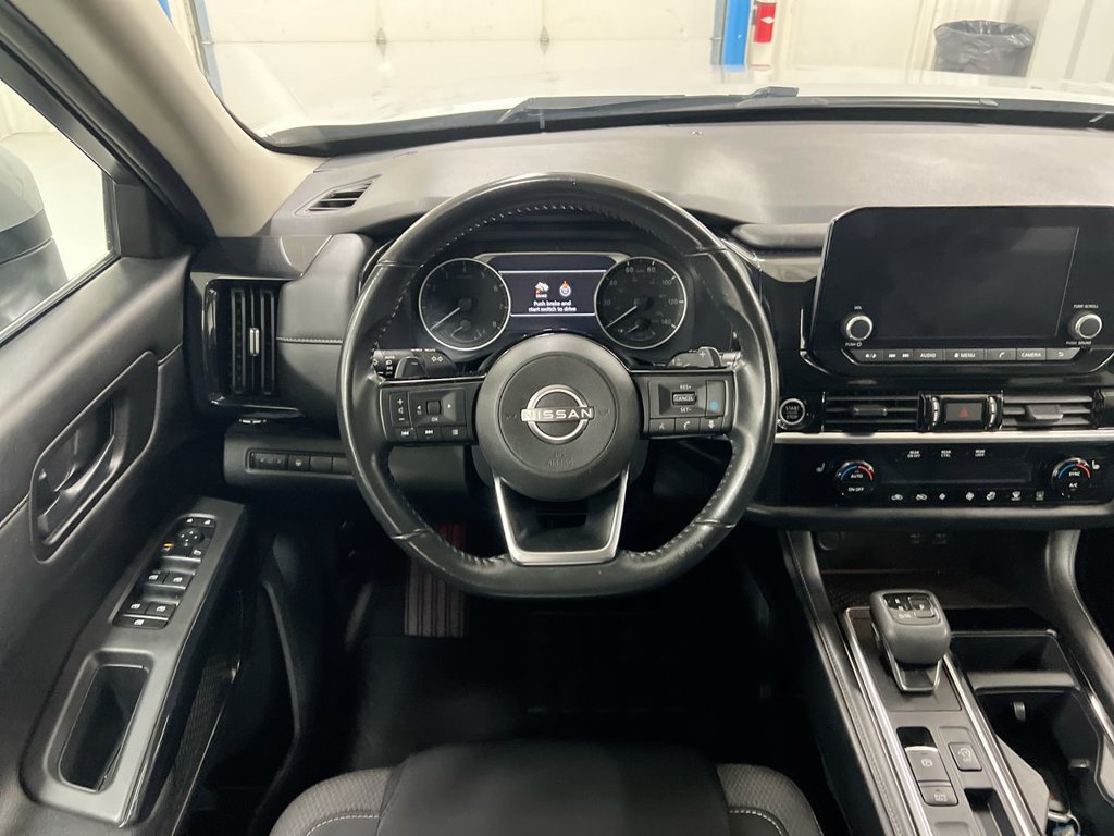 Used 2023 Nissan Pathfinder SV FWD image 11
