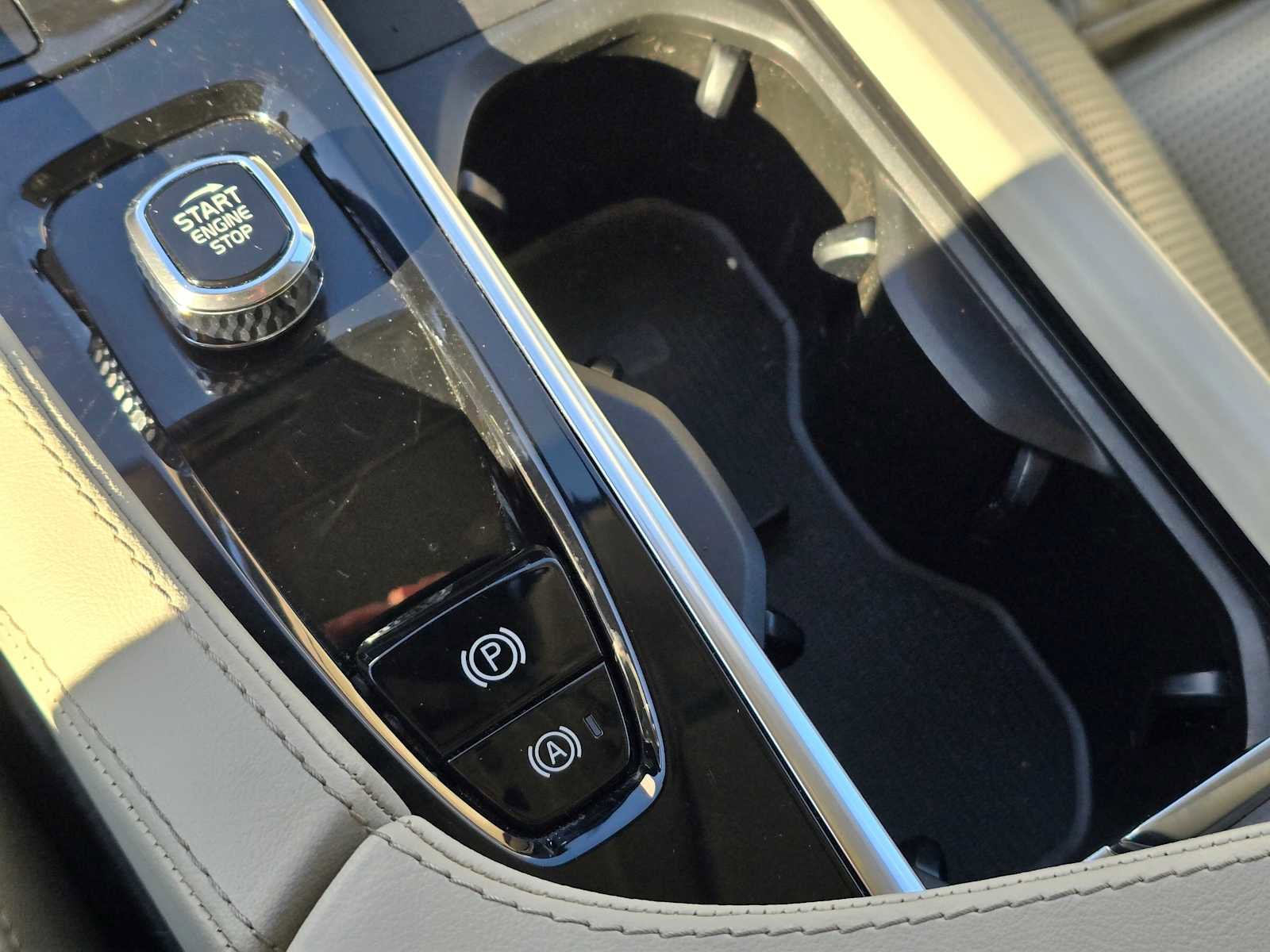 Used 2022 Volvo XC90 T8 Inscription w/ Advanced Package image 23