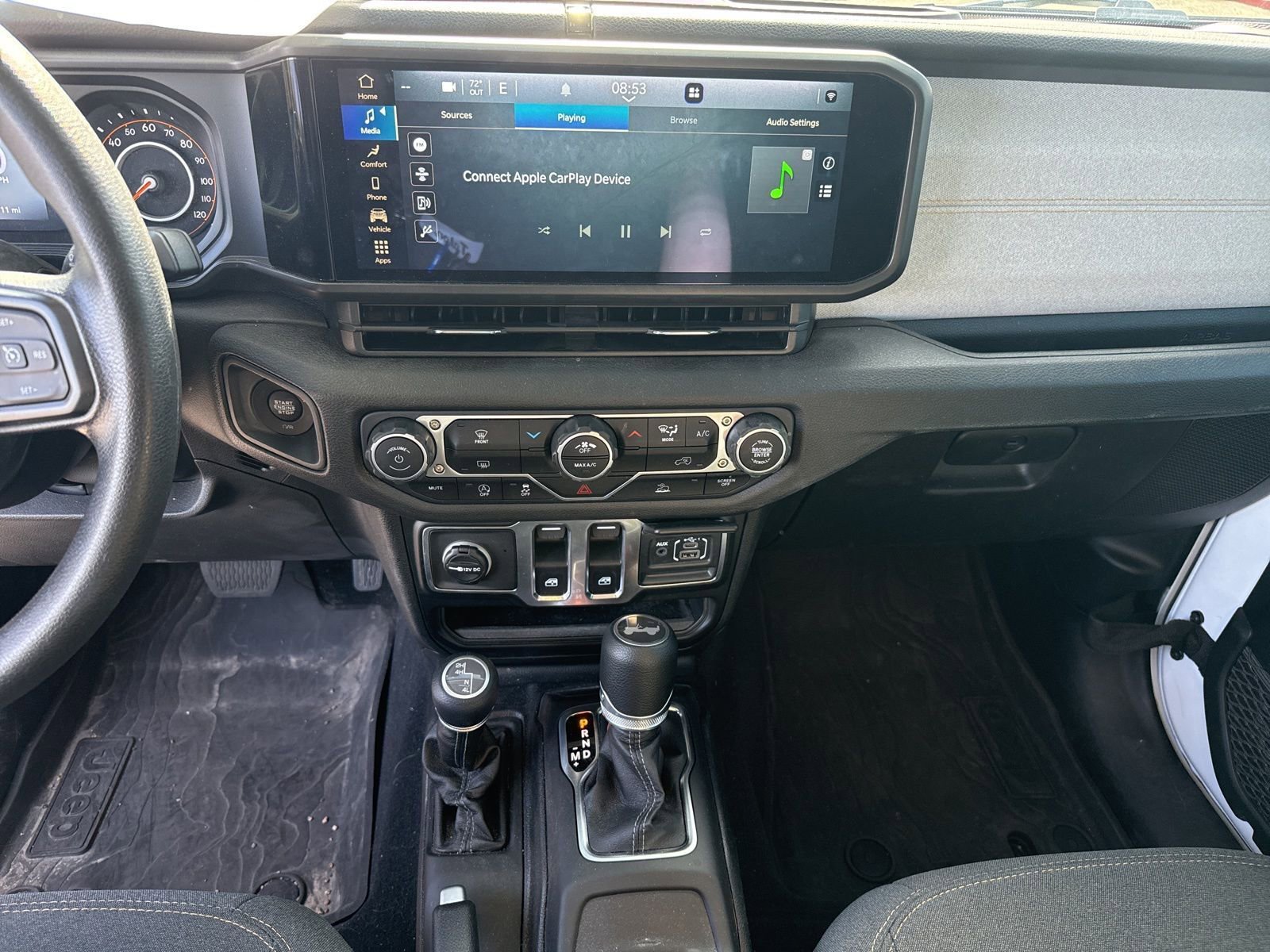 Used 2025 Jeep Wrangler Sport AWD/4WD image 18