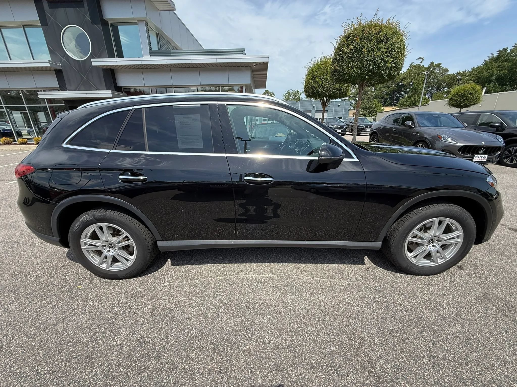 Used 2023 Mercedes-Benz GLC 300 4MATIC image 8