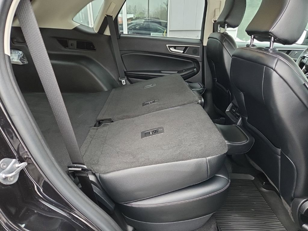 Used 2023 Ford Edge SEL w/ Convenience Package image 35