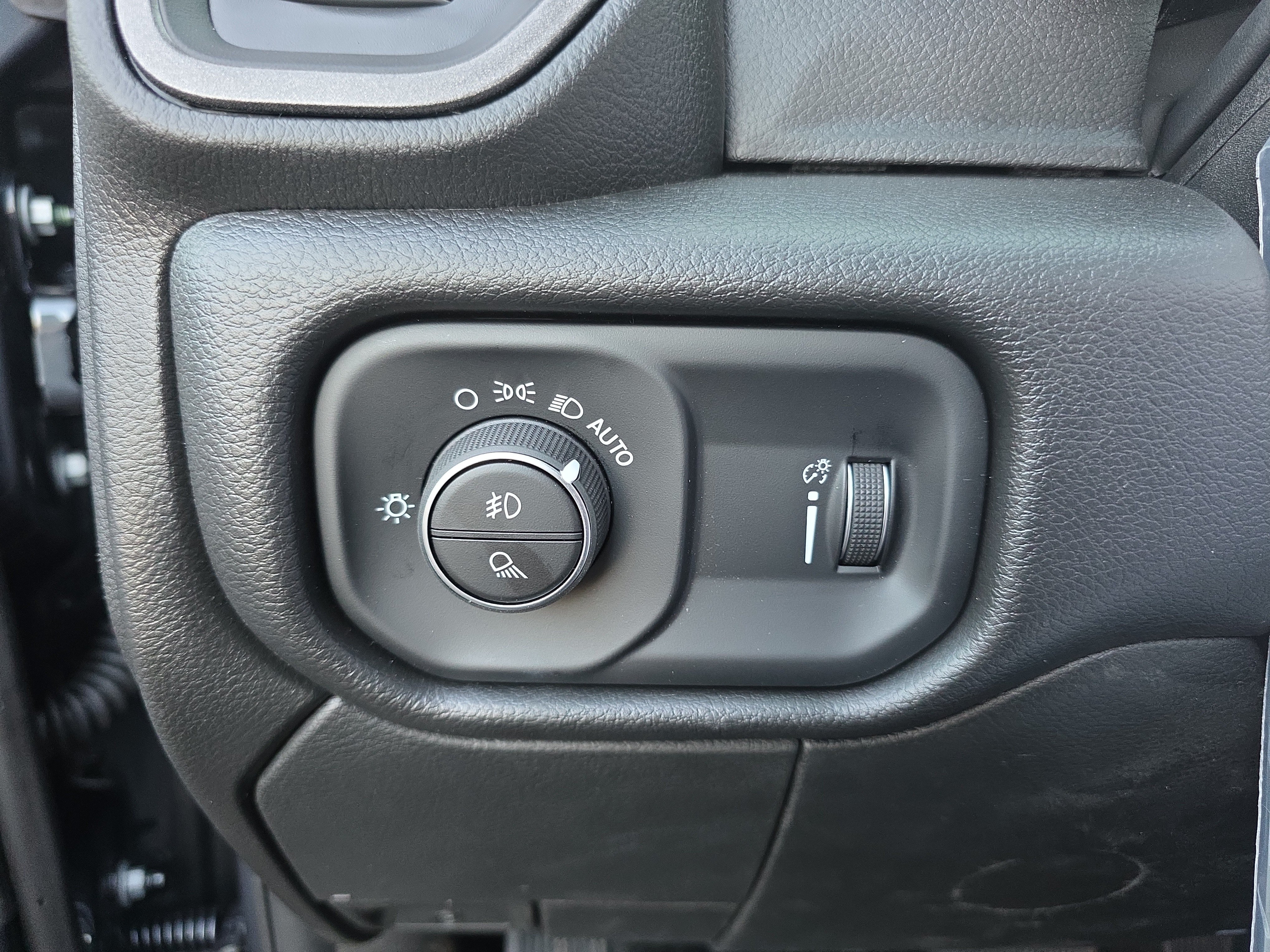 New 2026 RAM 5500 Tradesman AWD/4WD image 13