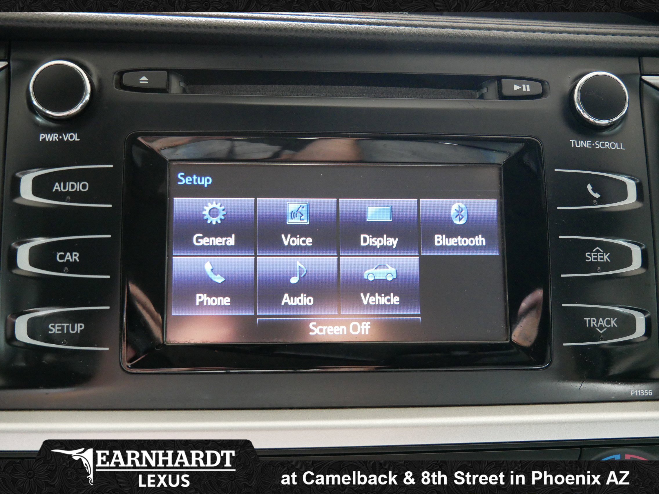 Used 2017 Toyota Highlander LE image 35