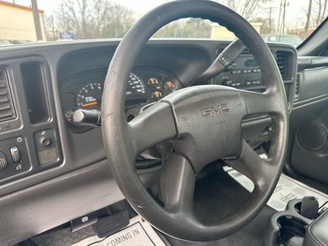 Used 2006 GMC Sierra 2500 W/T w/ Heavy-Duty Power Package image 18