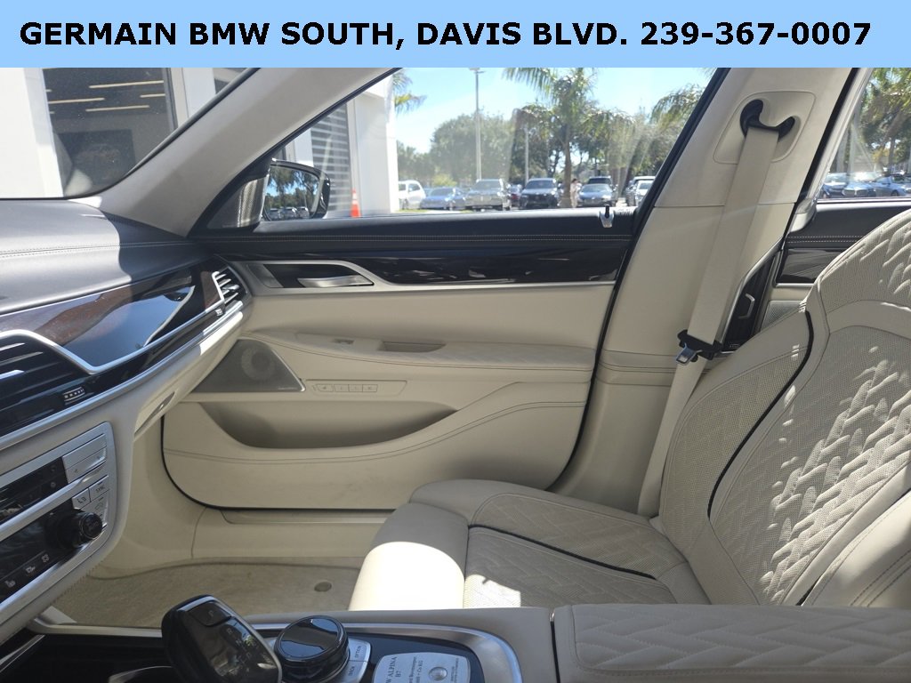 Used 2021 BMW ALPINA B7 xDrive image 37