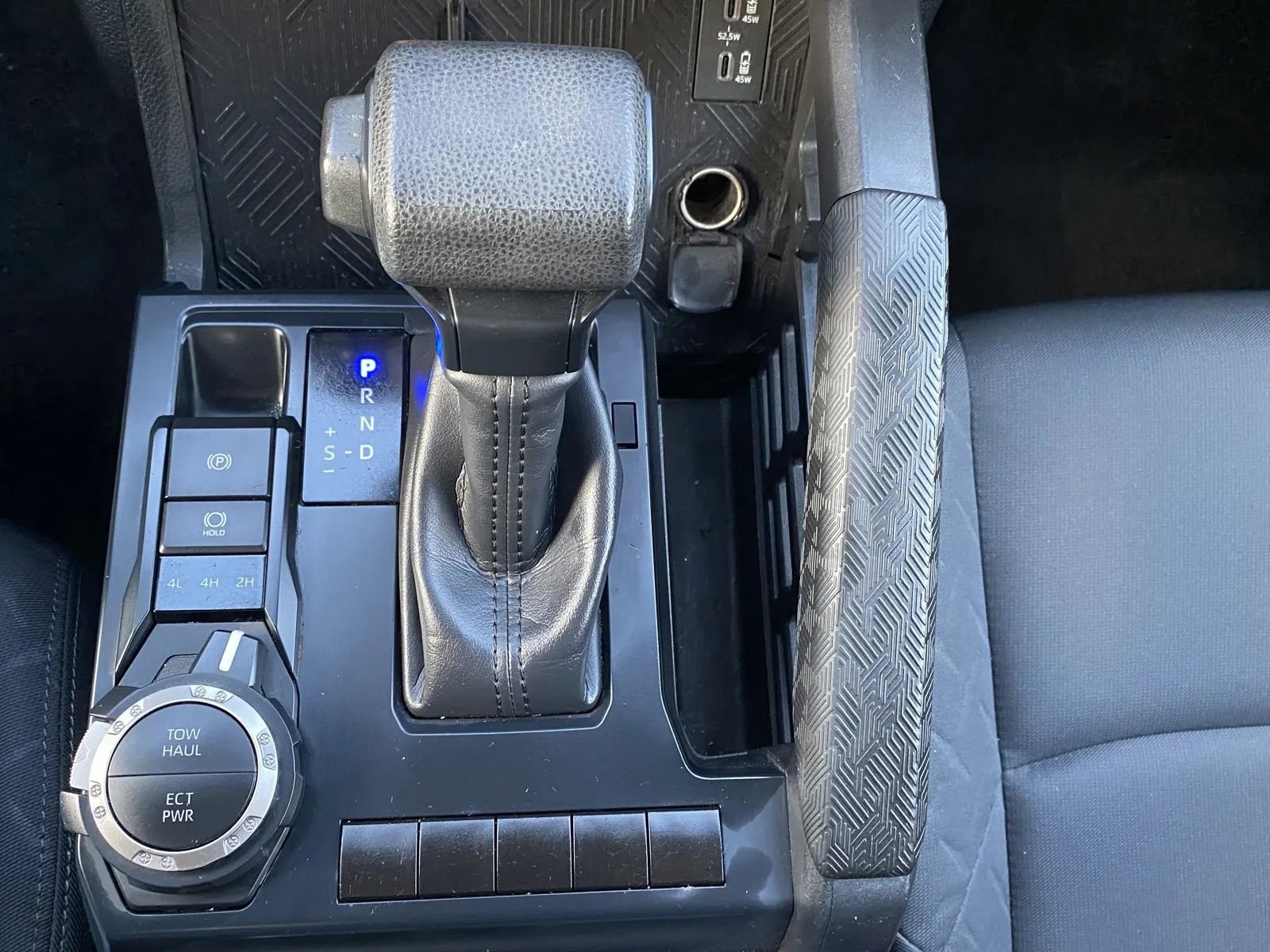 Used 2024 Toyota Tacoma SR5 image 17