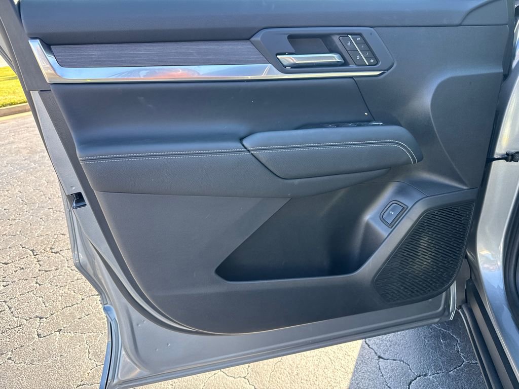 Used 2026 GMC Terrain Denali image 11