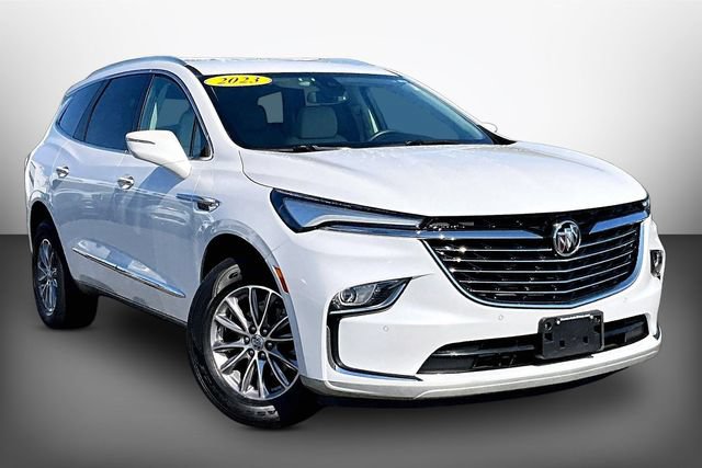 Used 2023 Buick Enclave Essence AWD/4WD image 10