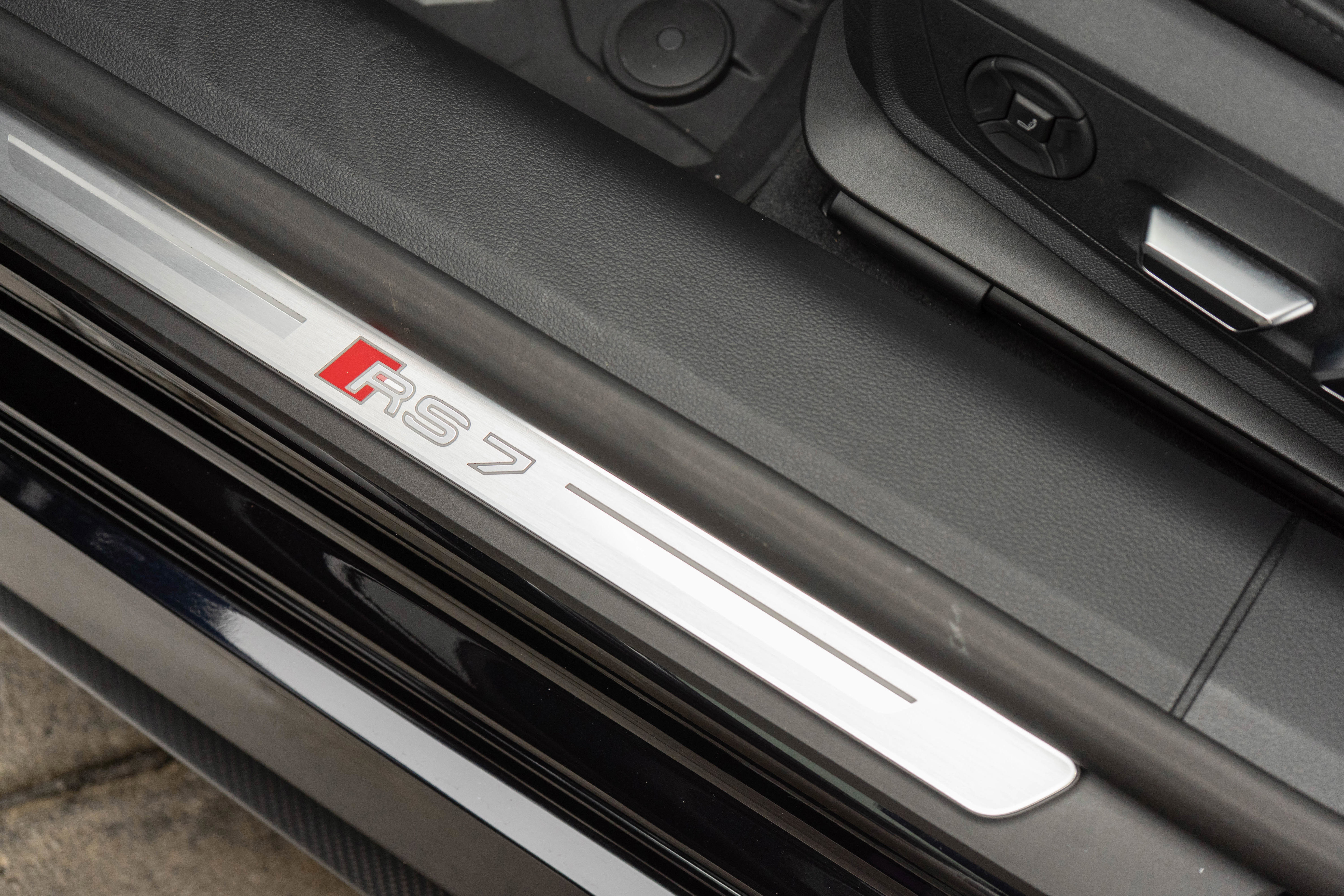 Used 2025 Audi RS 7 Performance image 16